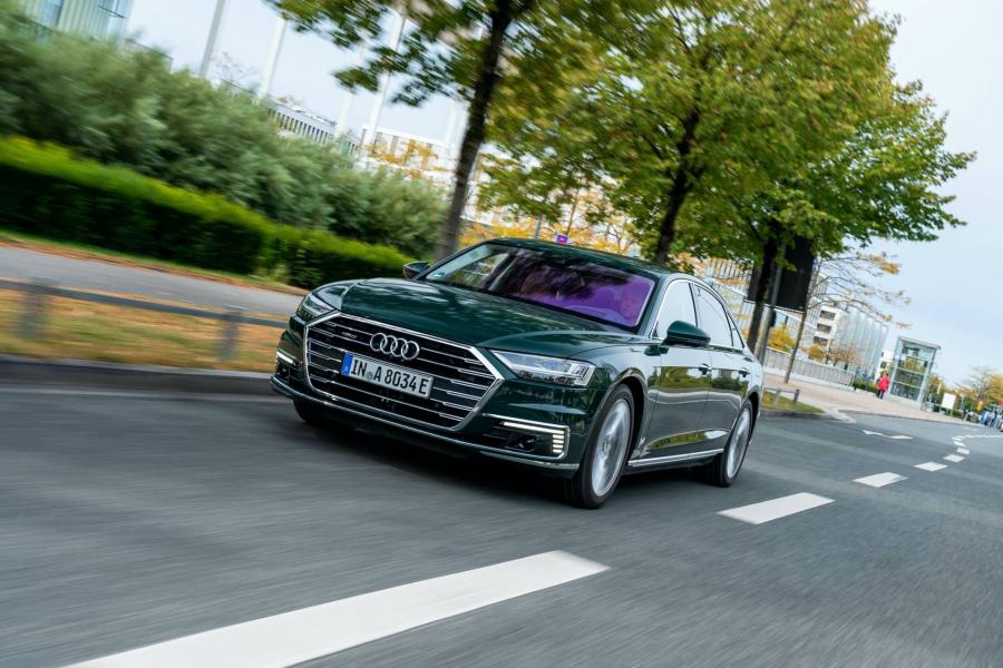 Audi A8 L 60 TFSI e Quattro 2019 года  (WW) (фото 47 из 61)